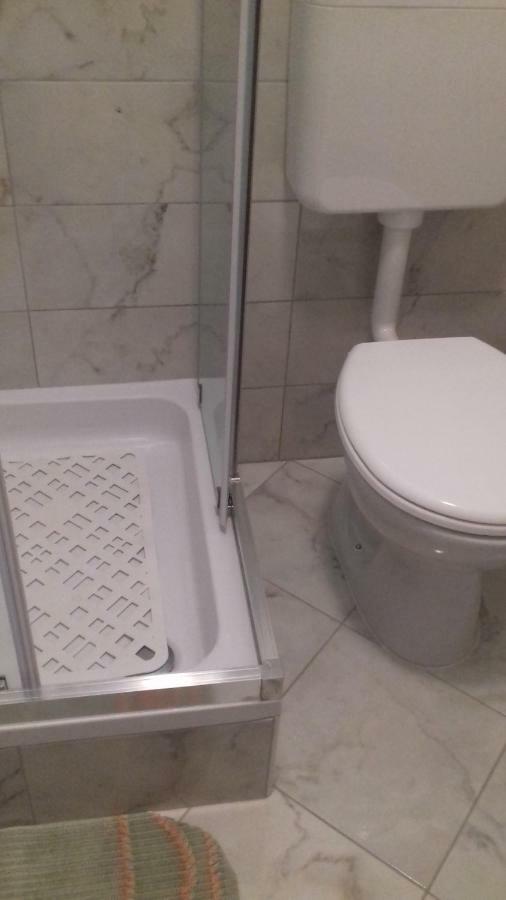 Guesthouse Familija Tariba スペタルスカ・ドラガ エクステリア 写真